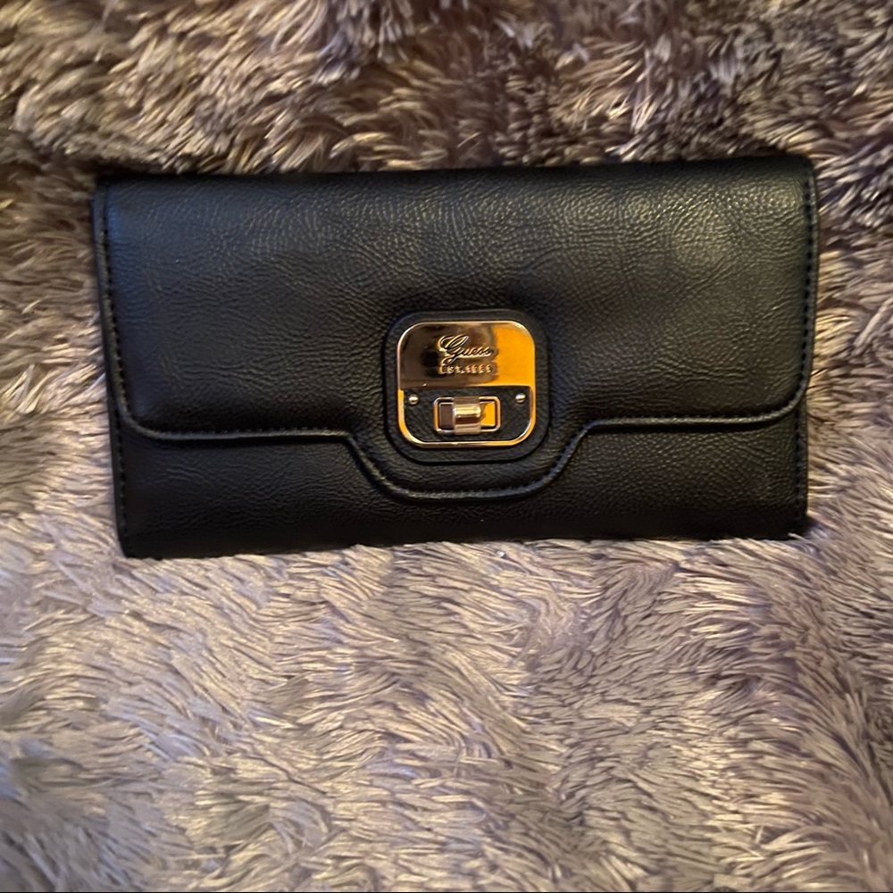 Guess Trifold wallet